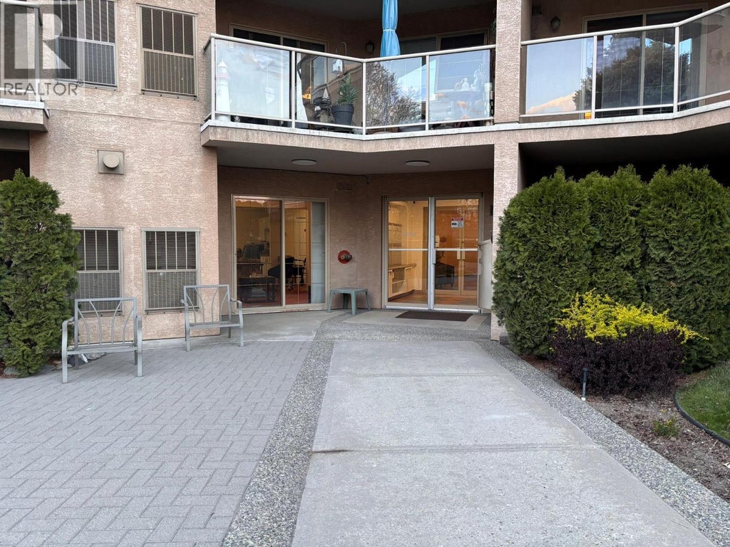 2169 Flamingo Road Unit# 304, Kamloops