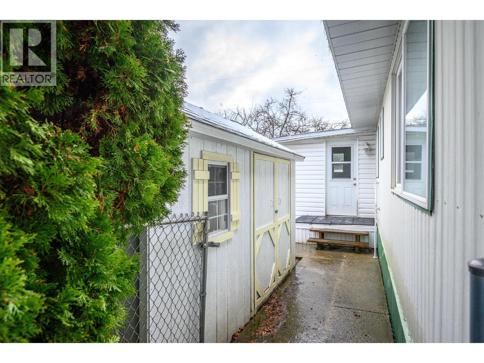 720 Commonwealth Road Unit# 64. Kelowna, British Columbia