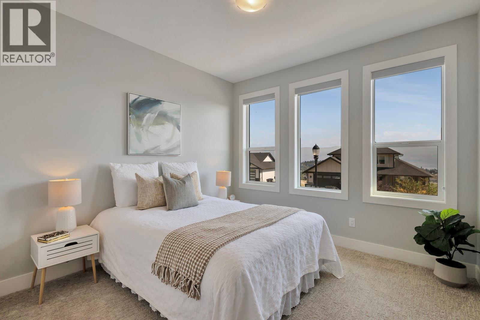 2594 Crown Crest Drive. West Kelowna, British Columbia