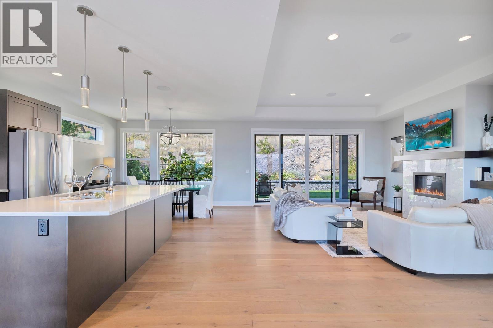 2594 Crown Crest Drive. West Kelowna, British Columbia