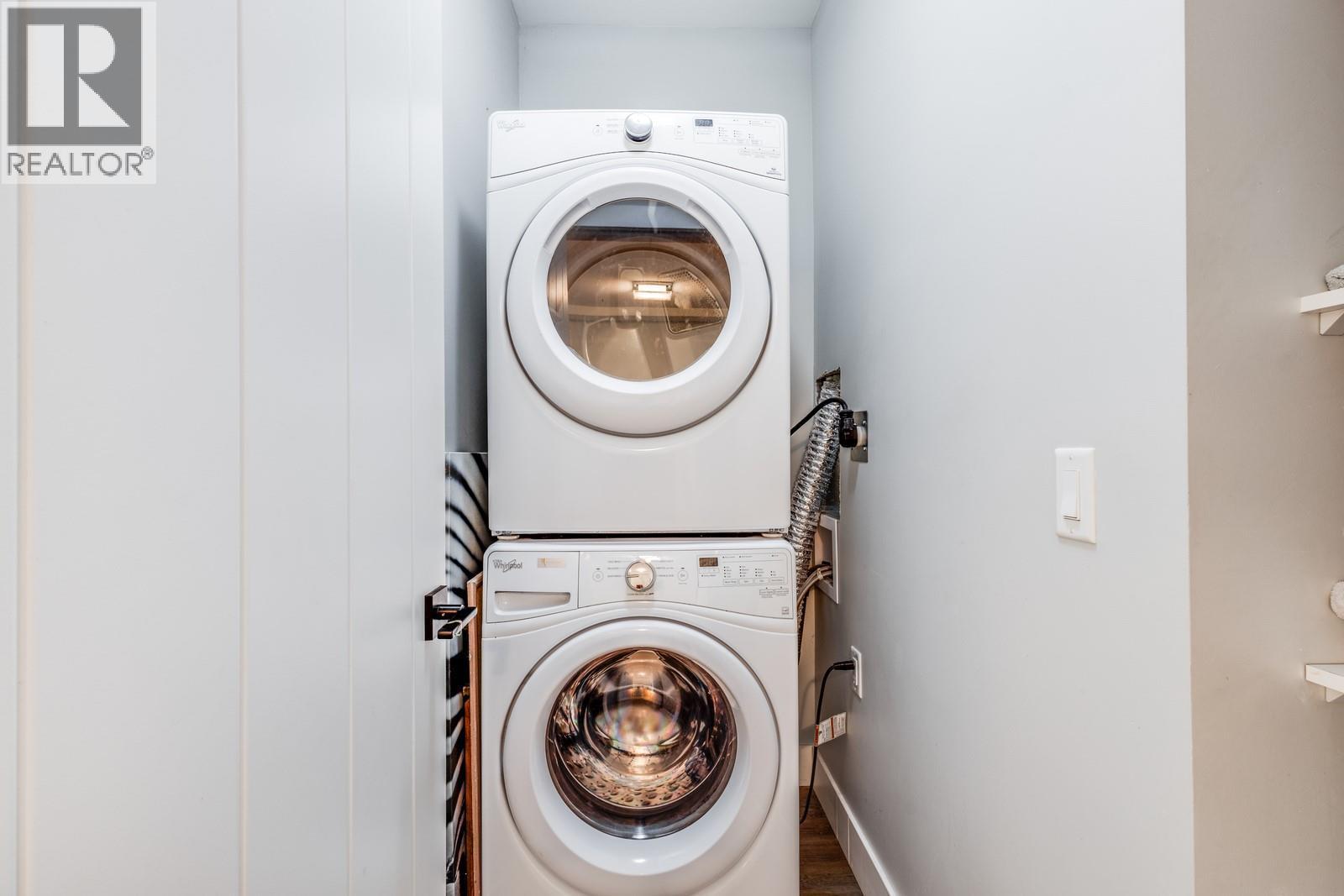 2594 Crown Crest Drive. West Kelowna, British Columbia