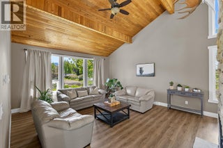 4139 Wallace Hill Road. Kelowna, British Columbia