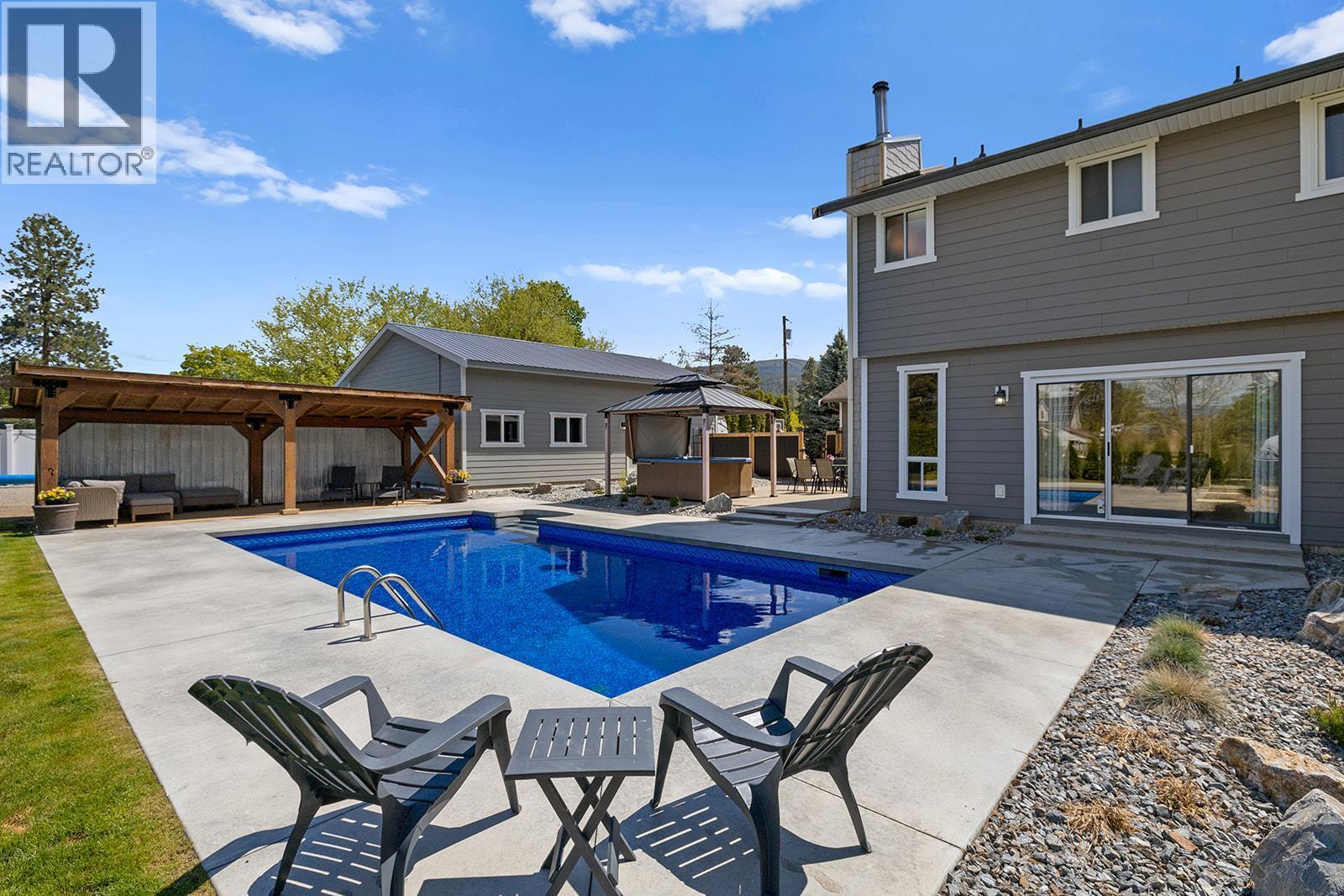 4139 Wallace Hill Road. Kelowna, British Columbia