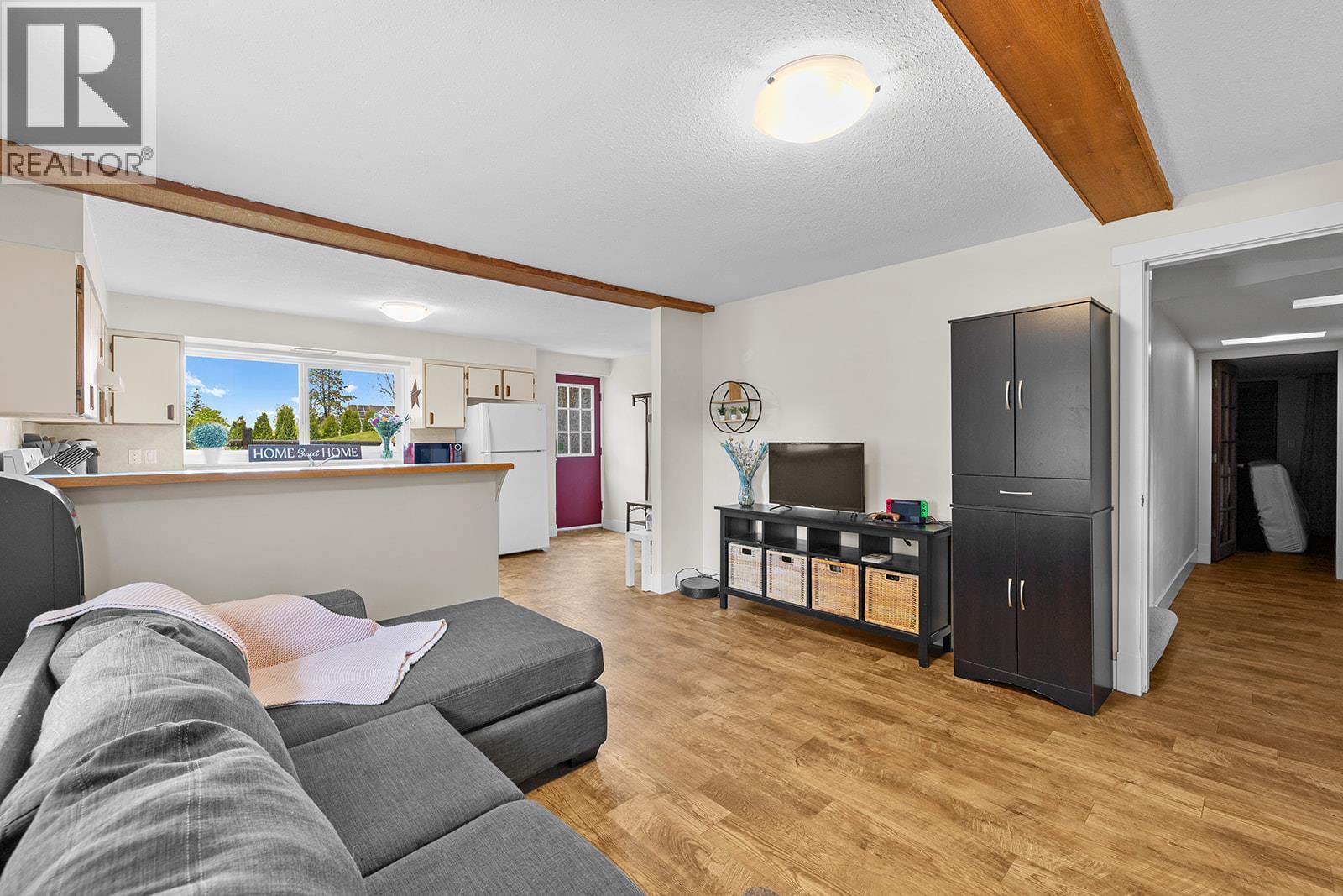 4139 Wallace Hill Road. Kelowna, British Columbia