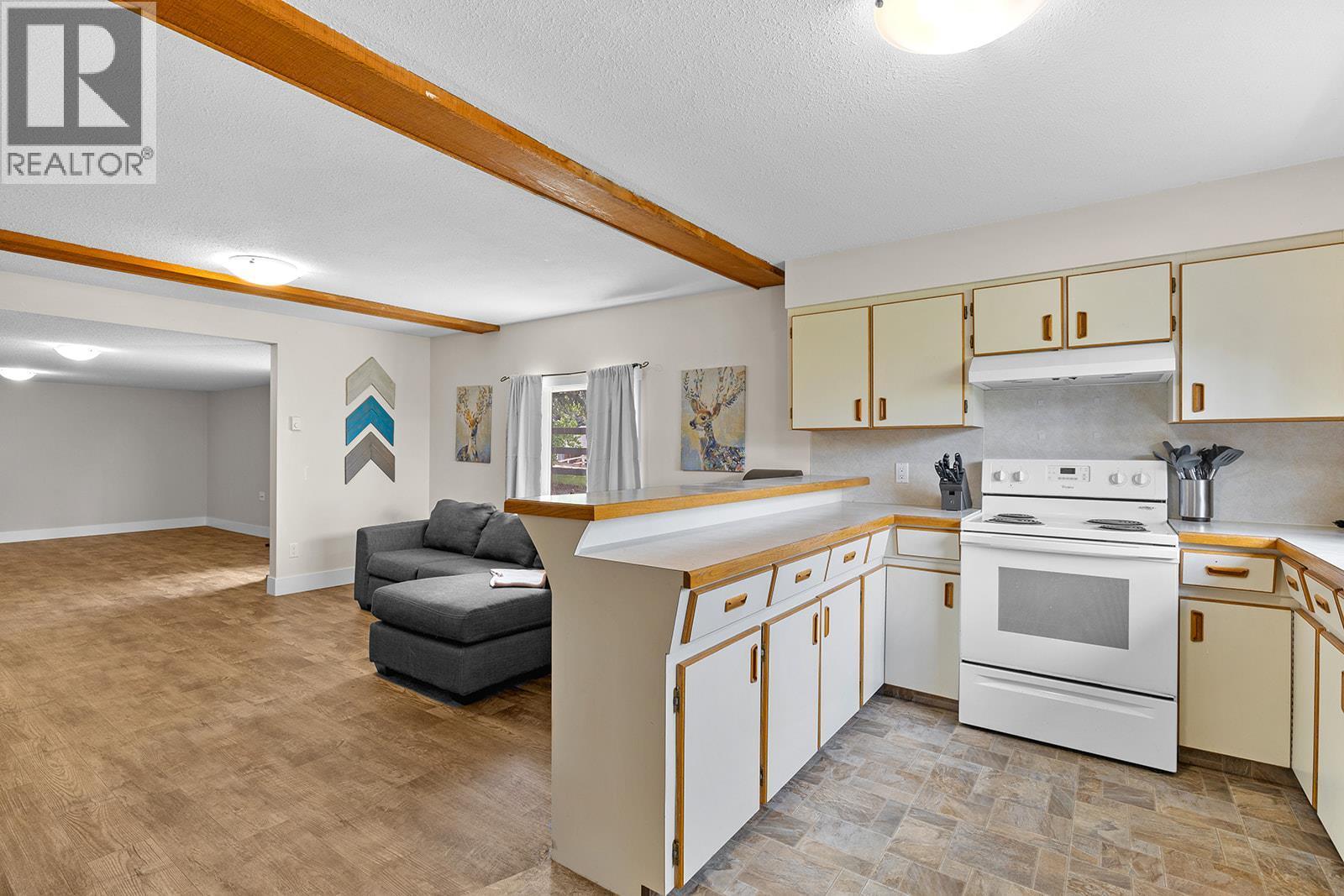 4139 Wallace Hill Road. Kelowna, British Columbia