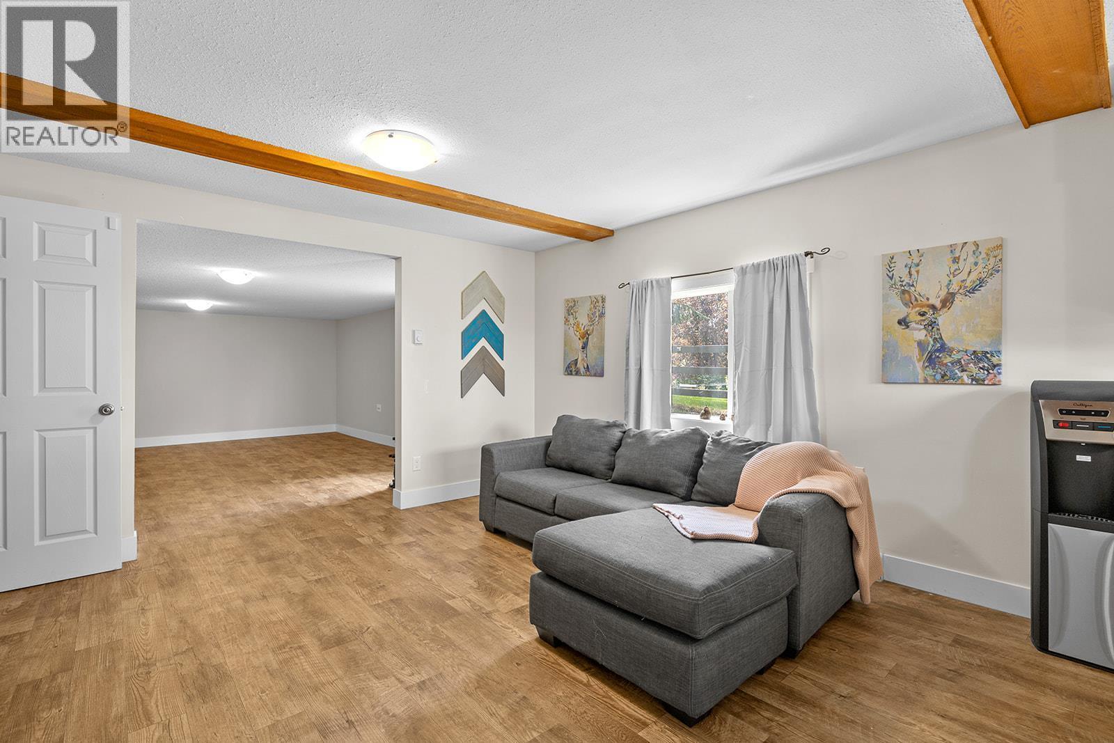 4139 Wallace Hill Road. Kelowna, British Columbia