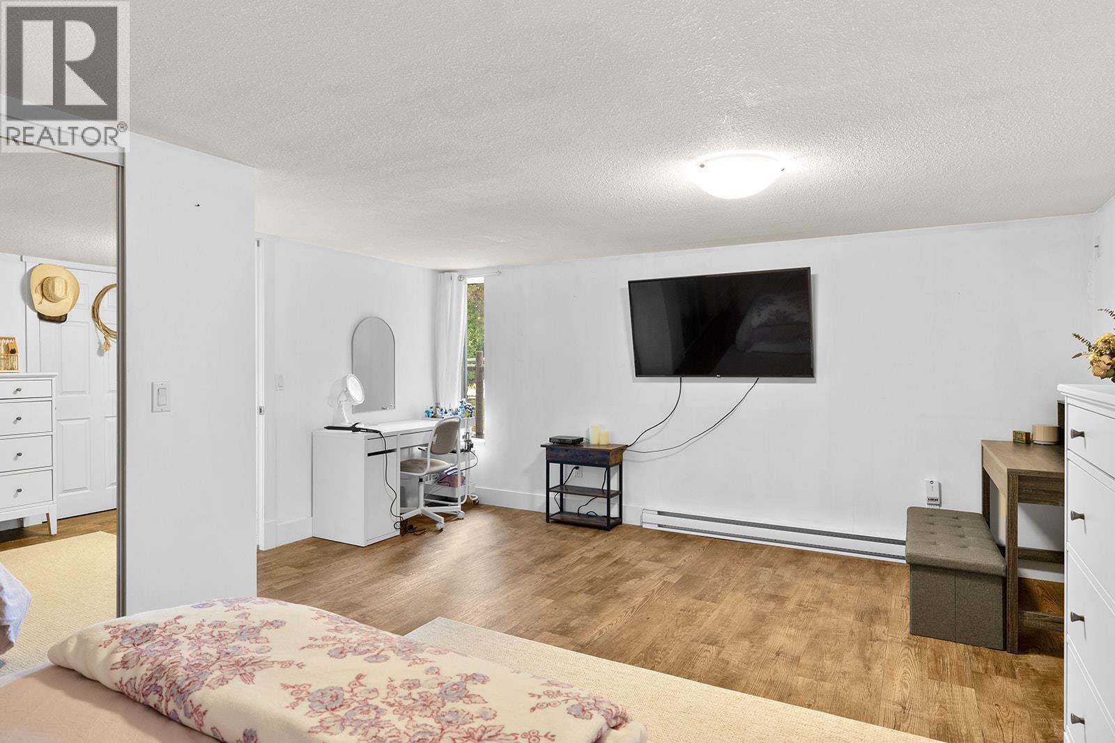 4139 Wallace Hill Road. Kelowna, British Columbia