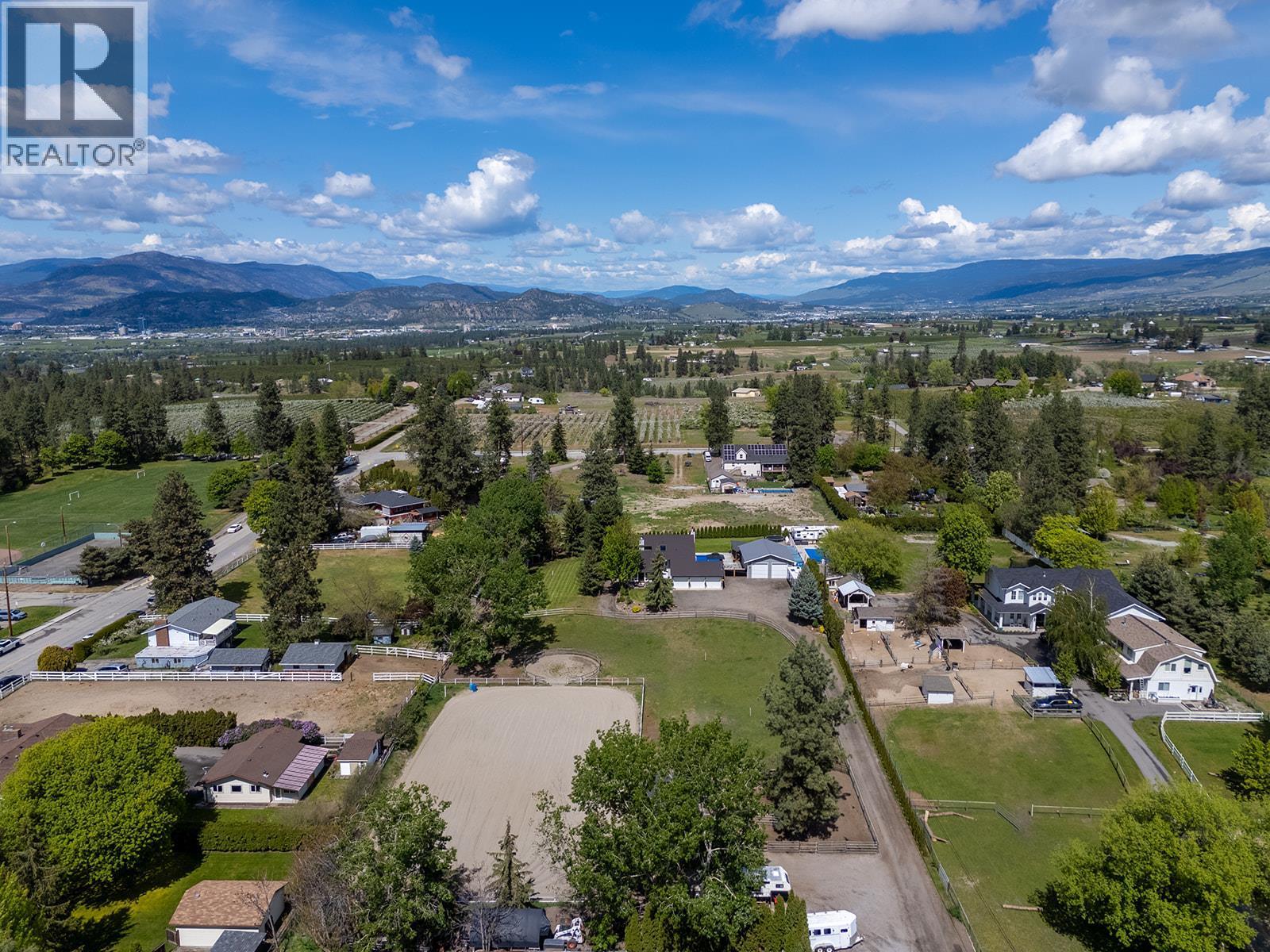 4139 Wallace Hill Road. Kelowna, British Columbia