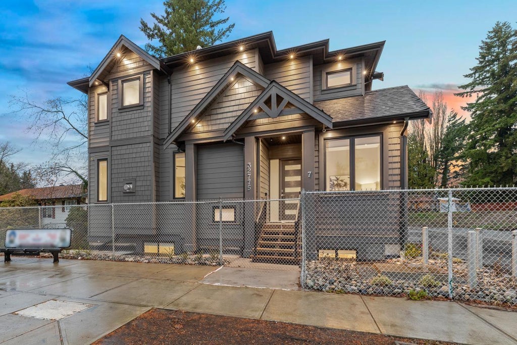 7 32775 Marshall Road, Abbotsford