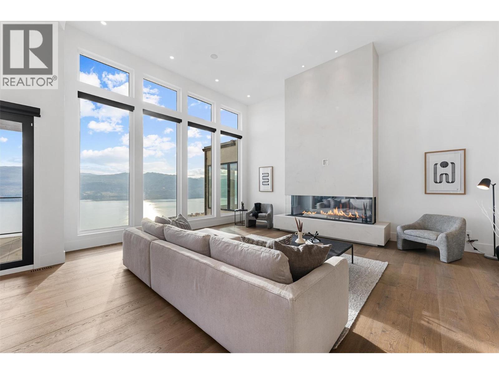 1363 Vineyard Drive. West Kelowna, British Columbia