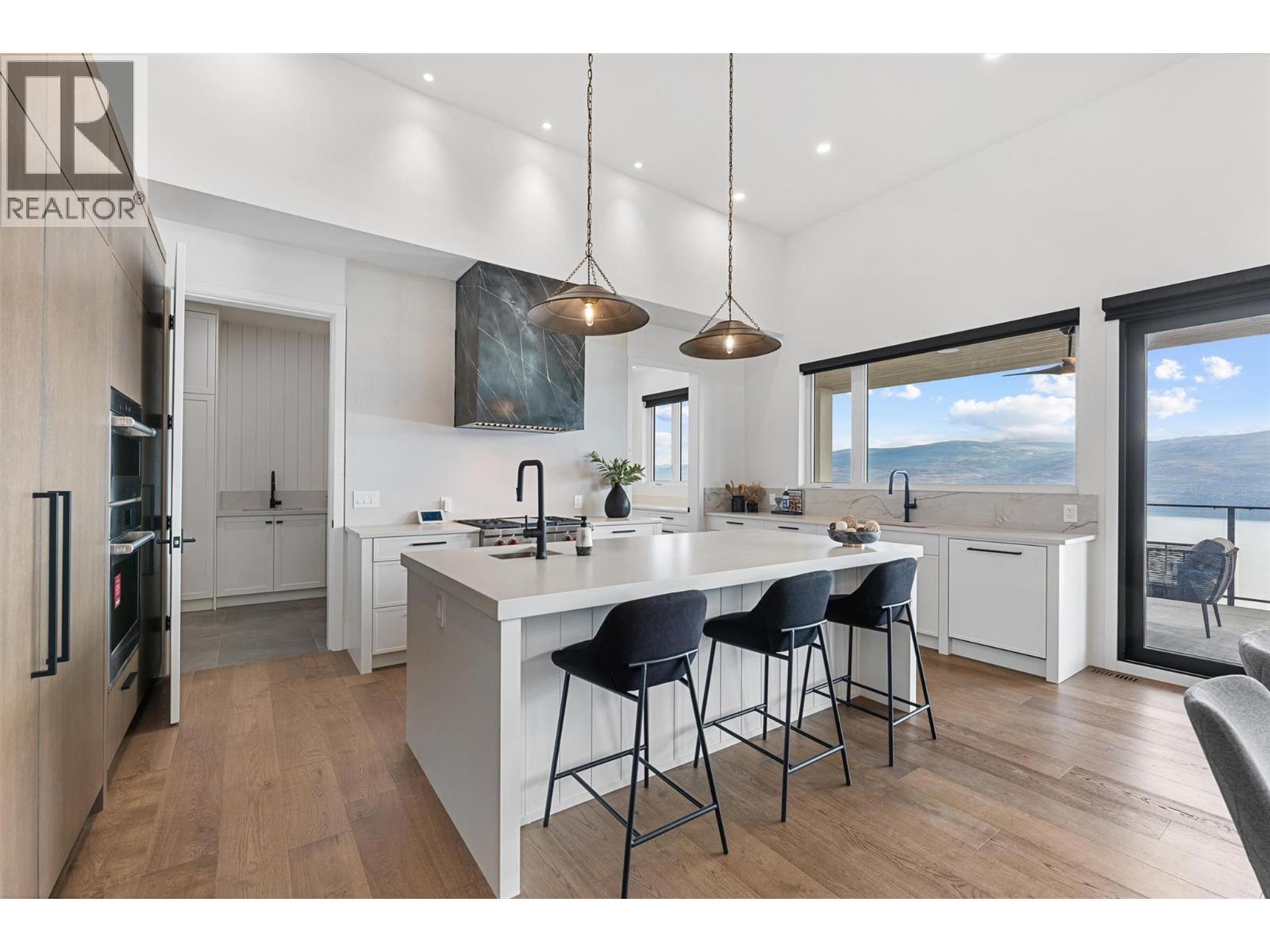 1363 Vineyard Drive. West Kelowna, British Columbia