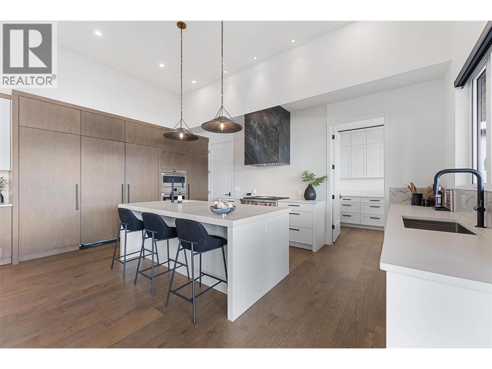 1363 Vineyard Drive. West Kelowna, British Columbia