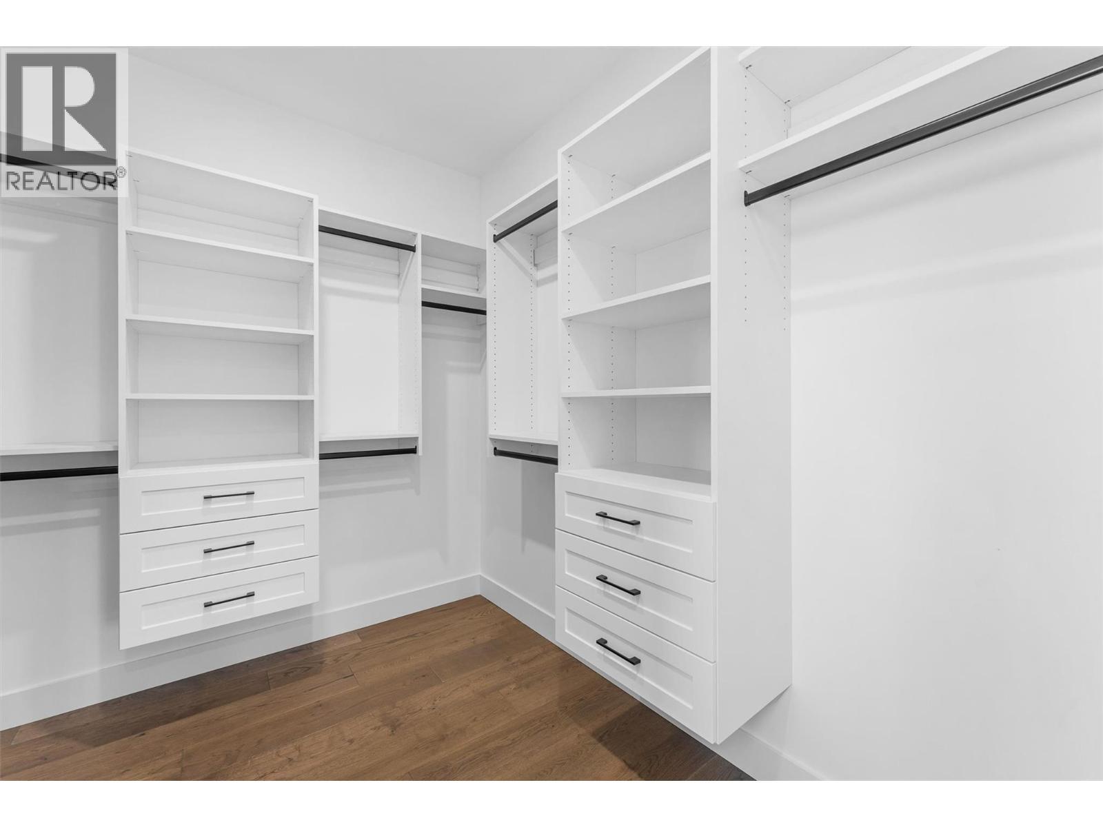 1363 Vineyard Drive. West Kelowna, British Columbia