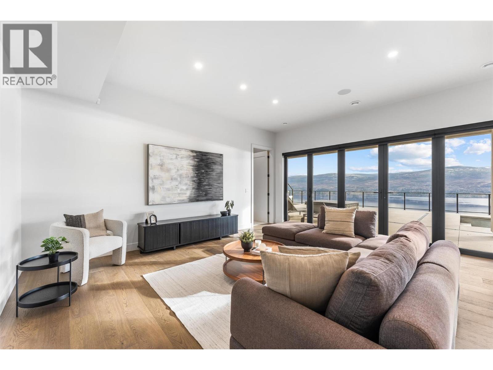 1363 Vineyard Drive. West Kelowna, British Columbia