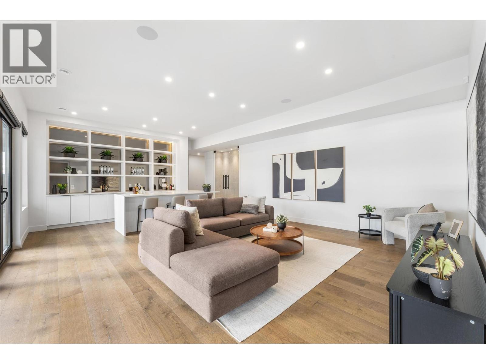 1363 Vineyard Drive. West Kelowna, British Columbia