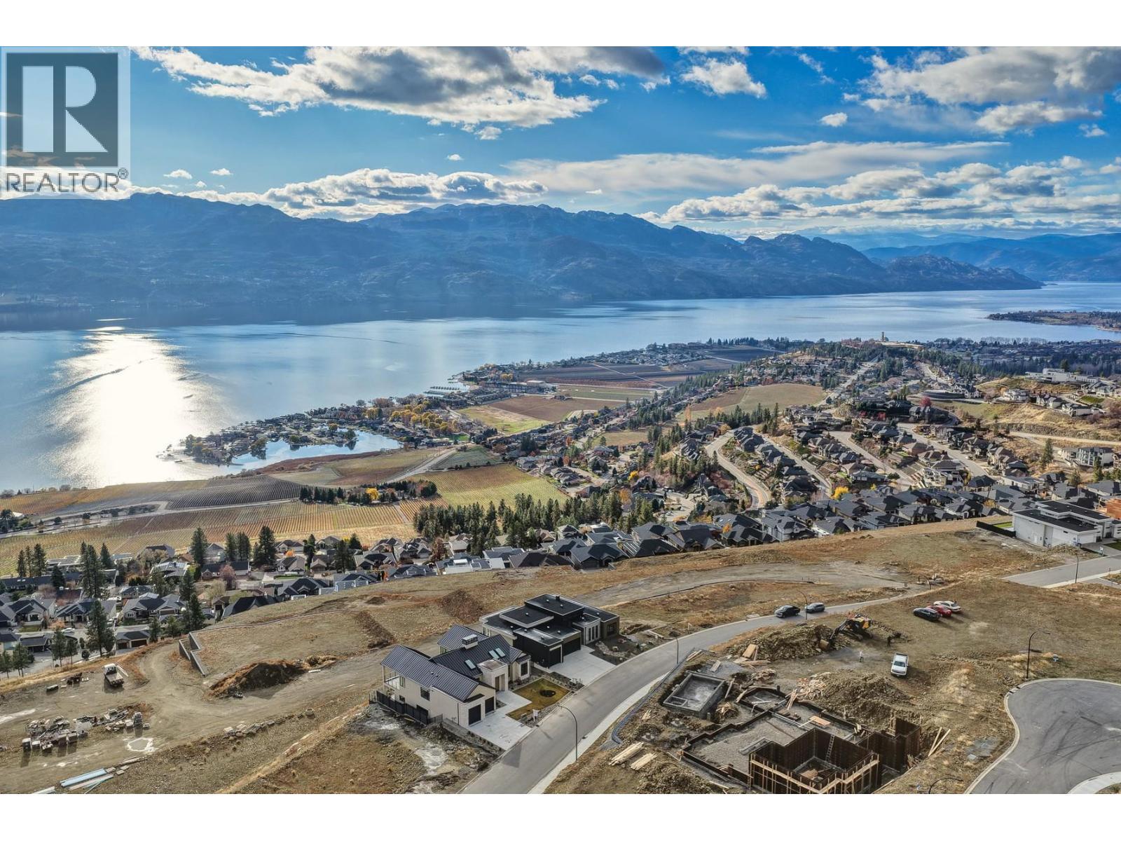 1363 Vineyard Drive. West Kelowna, British Columbia