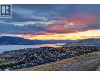 1363 Vineyard Drive. West Kelowna, British Columbia