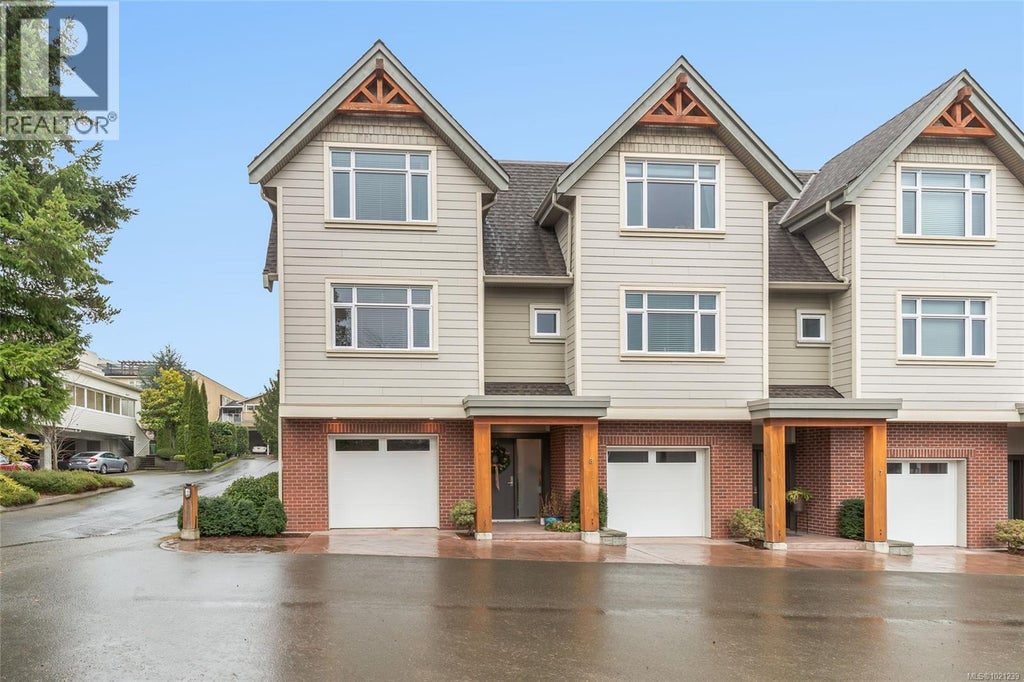 8 180 First Avenue W, Qualicum Beach