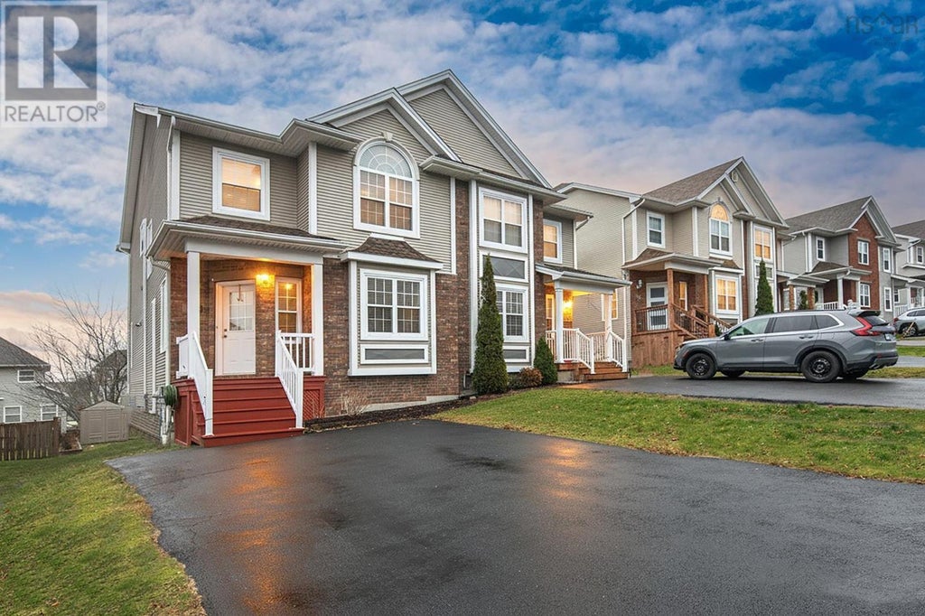 18 Outrigger Crescent, Halifax