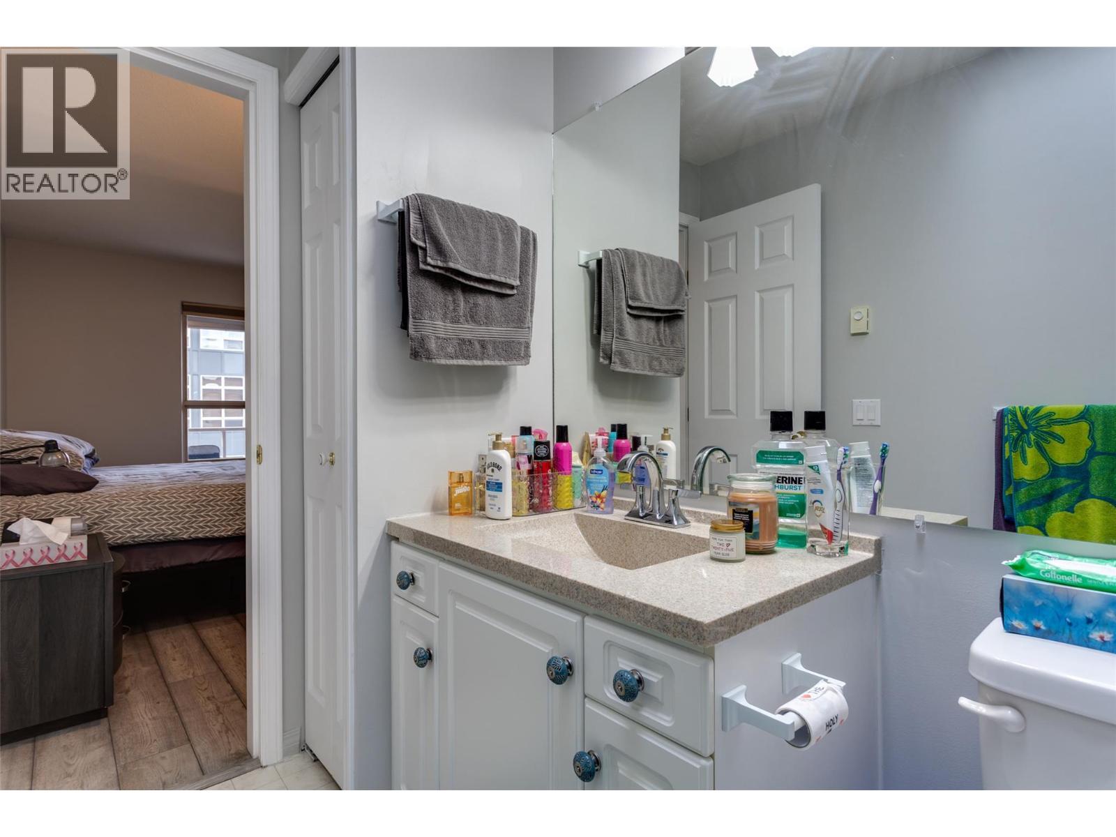 2130 Vasile Road Unit# 302. Kelowna, British Columbia