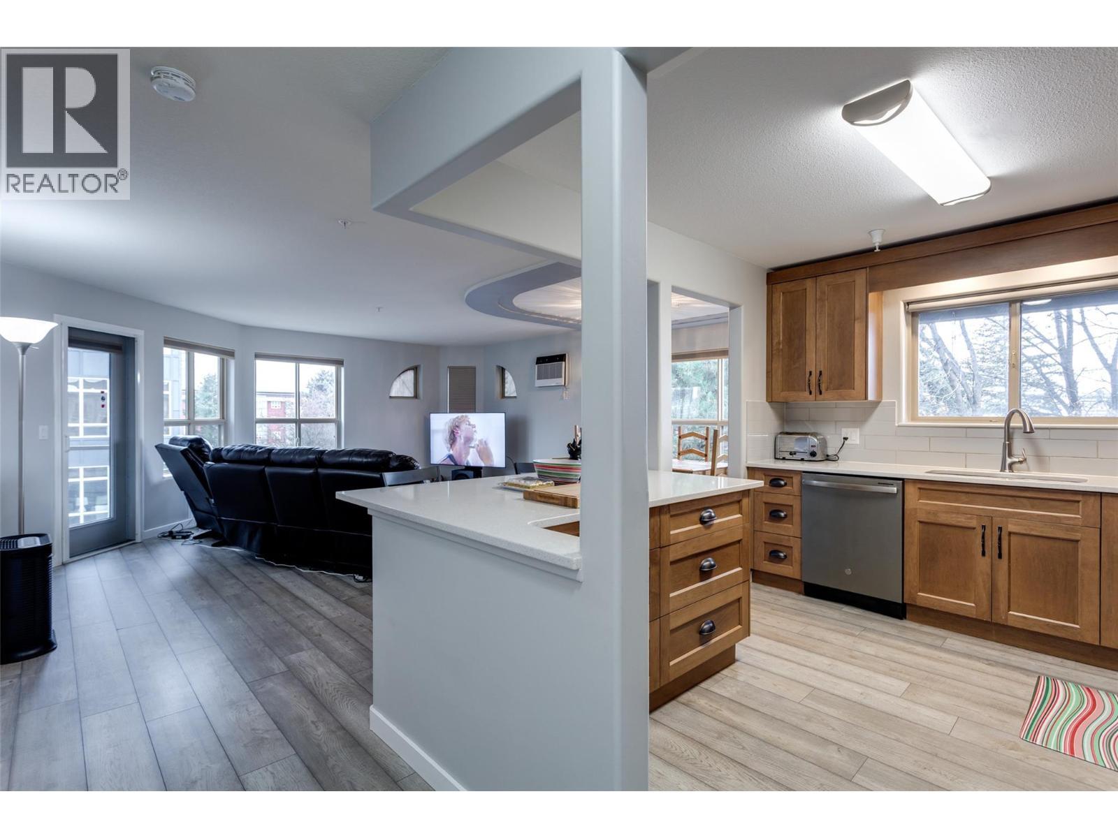 2130 Vasile Road Unit# 302. Kelowna, British Columbia