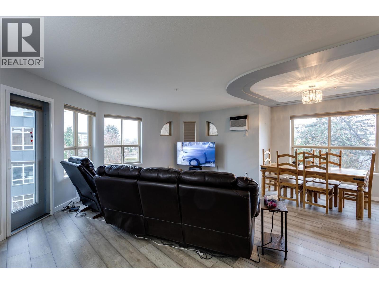 2130 Vasile Road Unit# 302. Kelowna, British Columbia