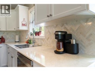 2550 Golf Course Drive Unit# 11. Blind Bay, British Columbia