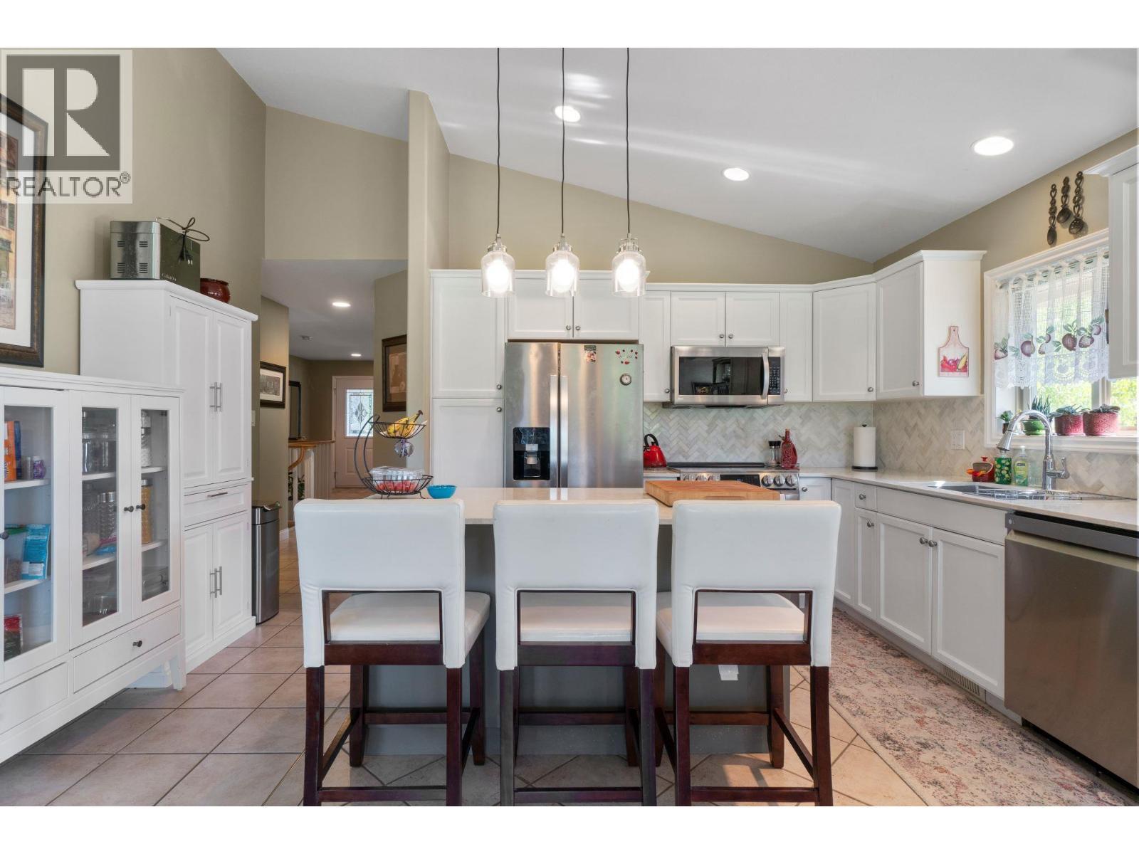 2550 Golf Course Drive Unit# 11. Blind Bay, British Columbia