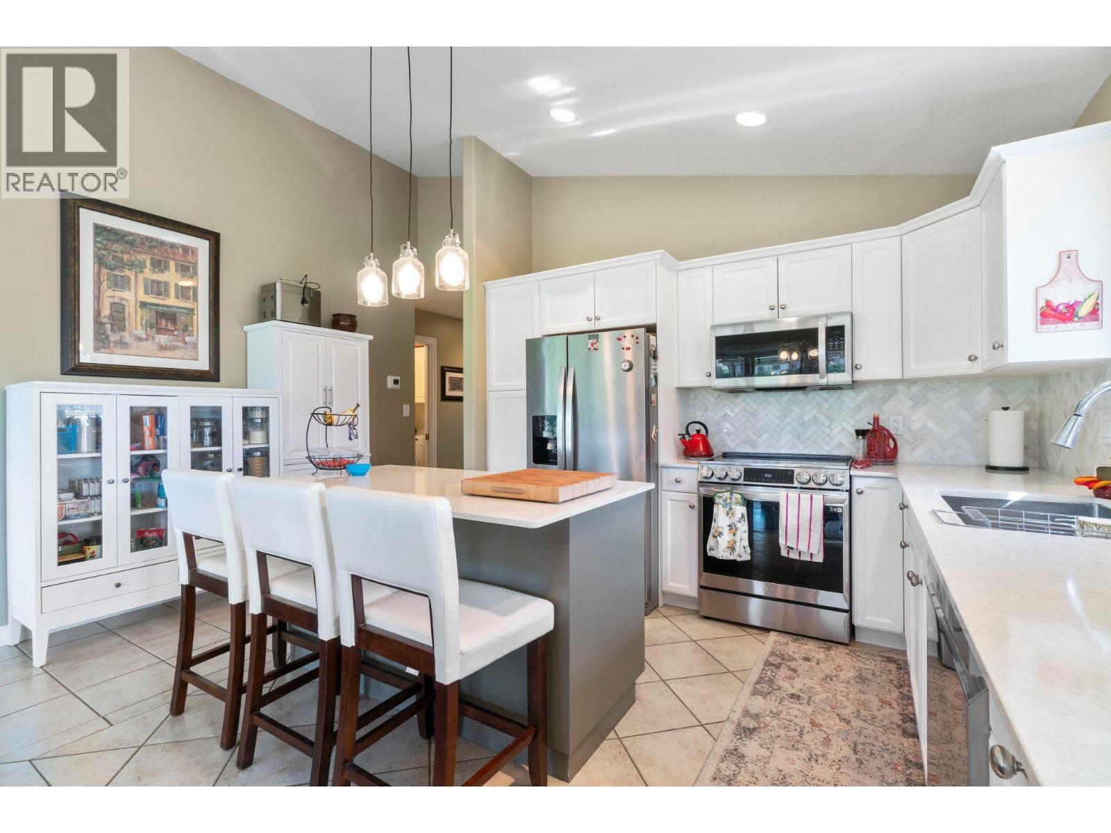 2550 Golf Course Drive Unit# 11. Blind Bay, British Columbia