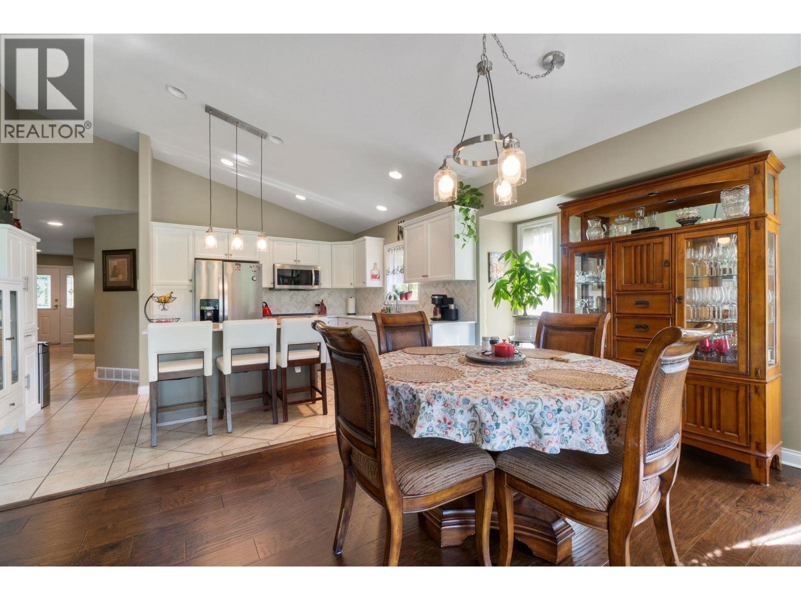 2550 Golf Course Drive Unit# 11. Blind Bay, British Columbia