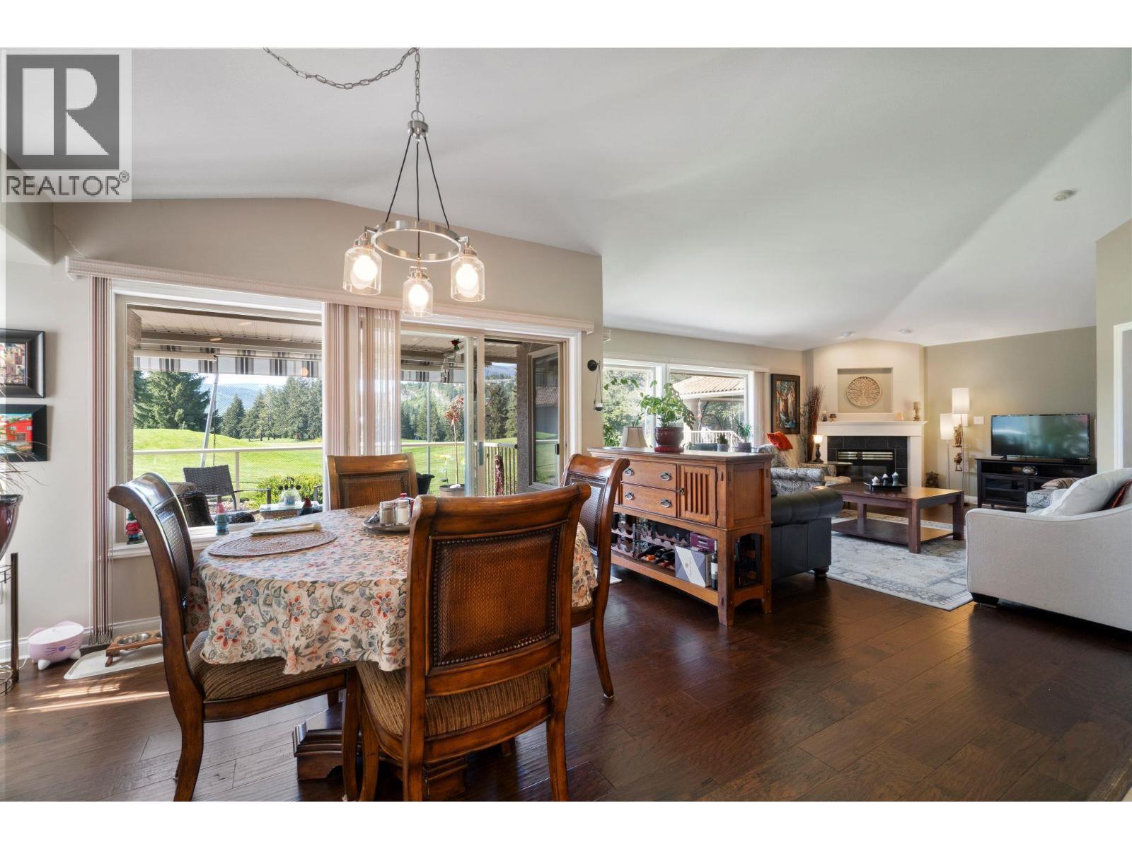 2550 Golf Course Drive Unit# 11. Blind Bay, British Columbia