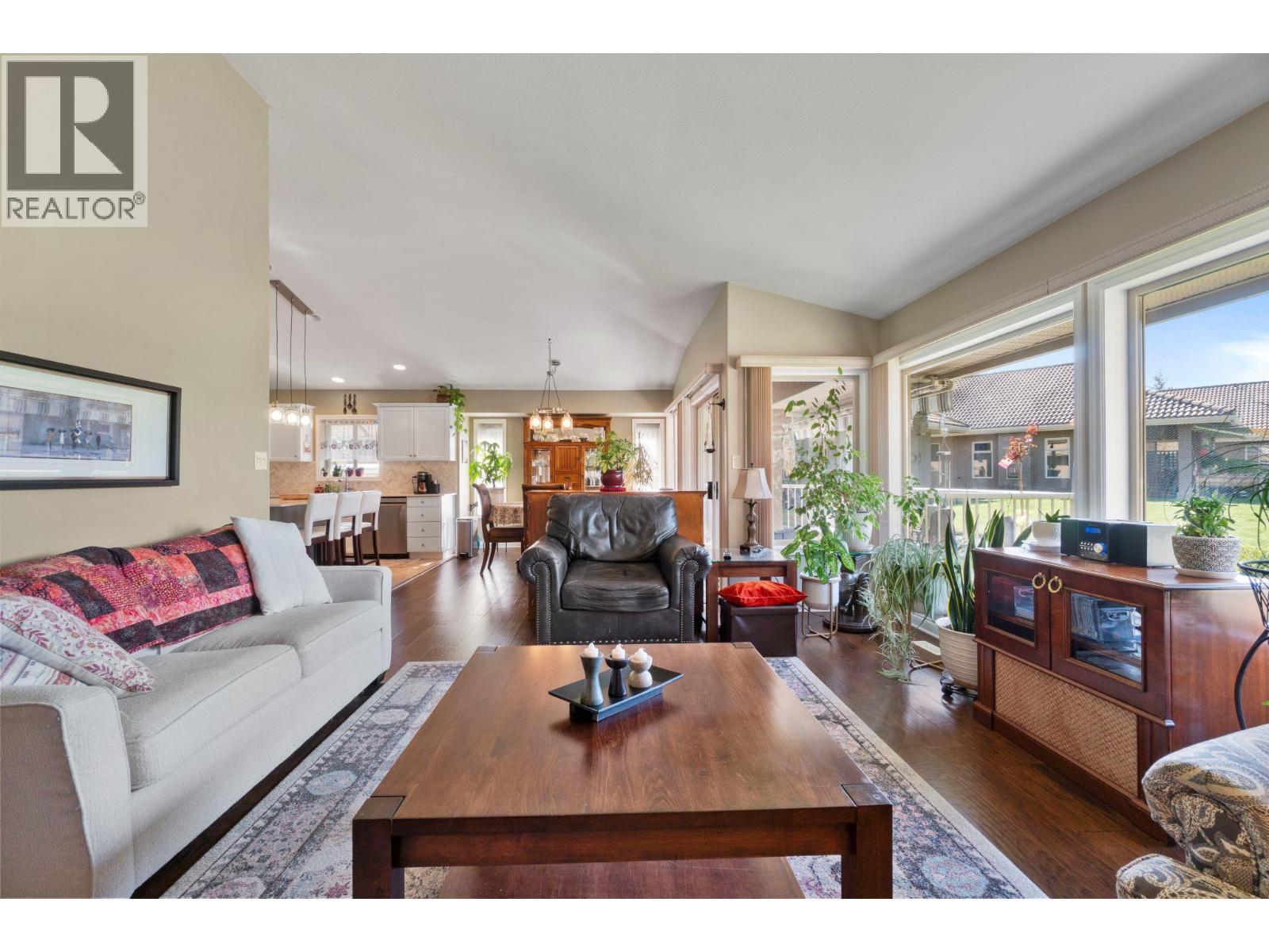 2550 Golf Course Drive Unit# 11. Blind Bay, British Columbia