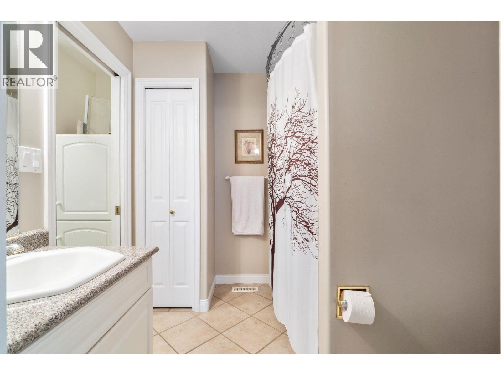 2550 Golf Course Drive Unit# 11. Blind Bay, British Columbia