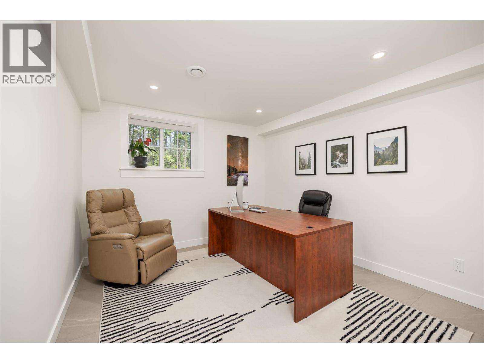 4135 June Springs Road. Kelowna, British Columbia