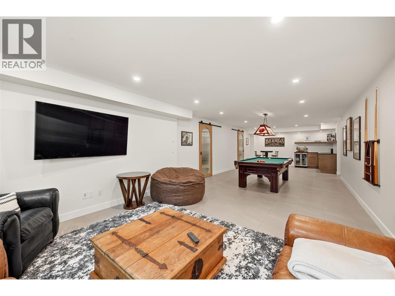 4135 June Springs Road. Kelowna, British Columbia