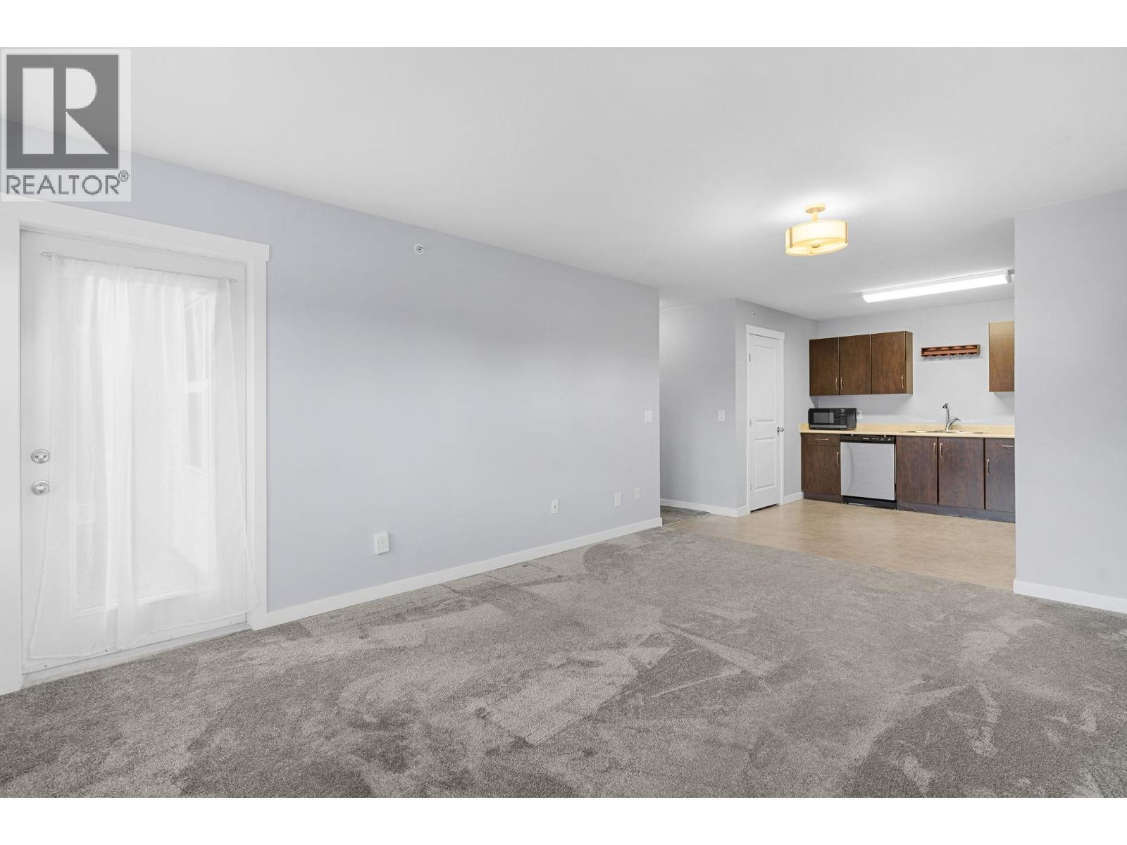 1479 Glenmore Road N Unit# 308. Kelowna, British Columbia
