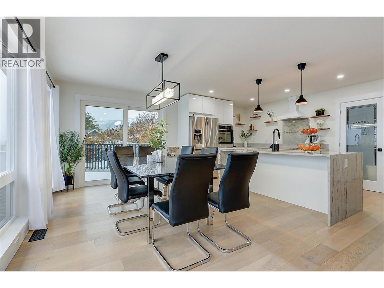 6178 Lipsett Avenue. Peachland, British Columbia