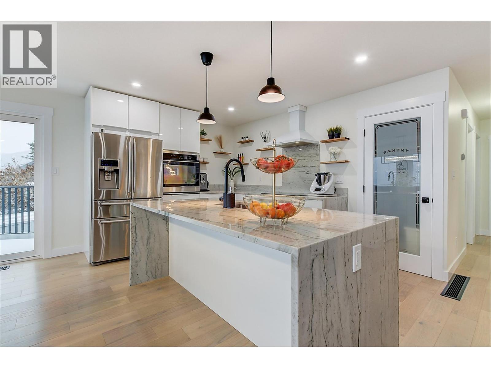 6178 Lipsett Avenue. Peachland, British Columbia