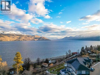 6178 Lipsett Avenue. Peachland, British Columbia