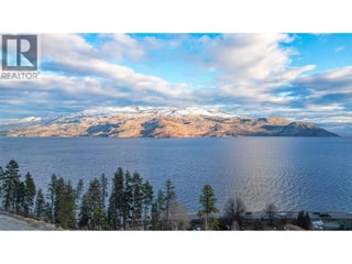 6178 Lipsett Avenue. Peachland, British Columbia