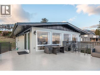 6178 Lipsett Avenue. Peachland, British Columbia