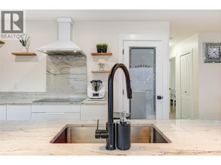 6178 Lipsett Avenue. Peachland, British Columbia