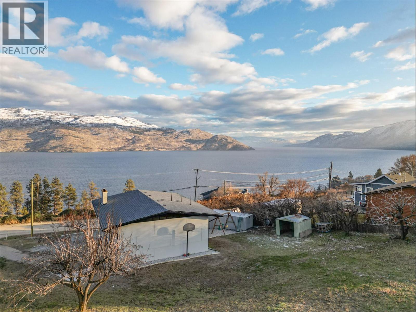 6178 Lipsett Avenue. Peachland, British Columbia