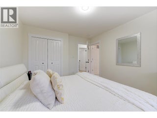 6178 Lipsett Avenue. Peachland, British Columbia