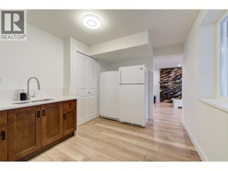 6178 Lipsett Avenue. Peachland, British Columbia