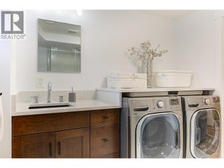 6178 Lipsett Avenue. Peachland, British Columbia