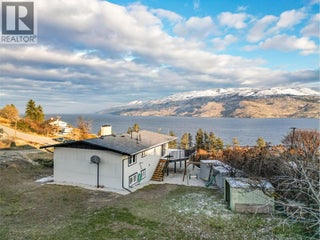 6178 Lipsett Avenue. Peachland, British Columbia