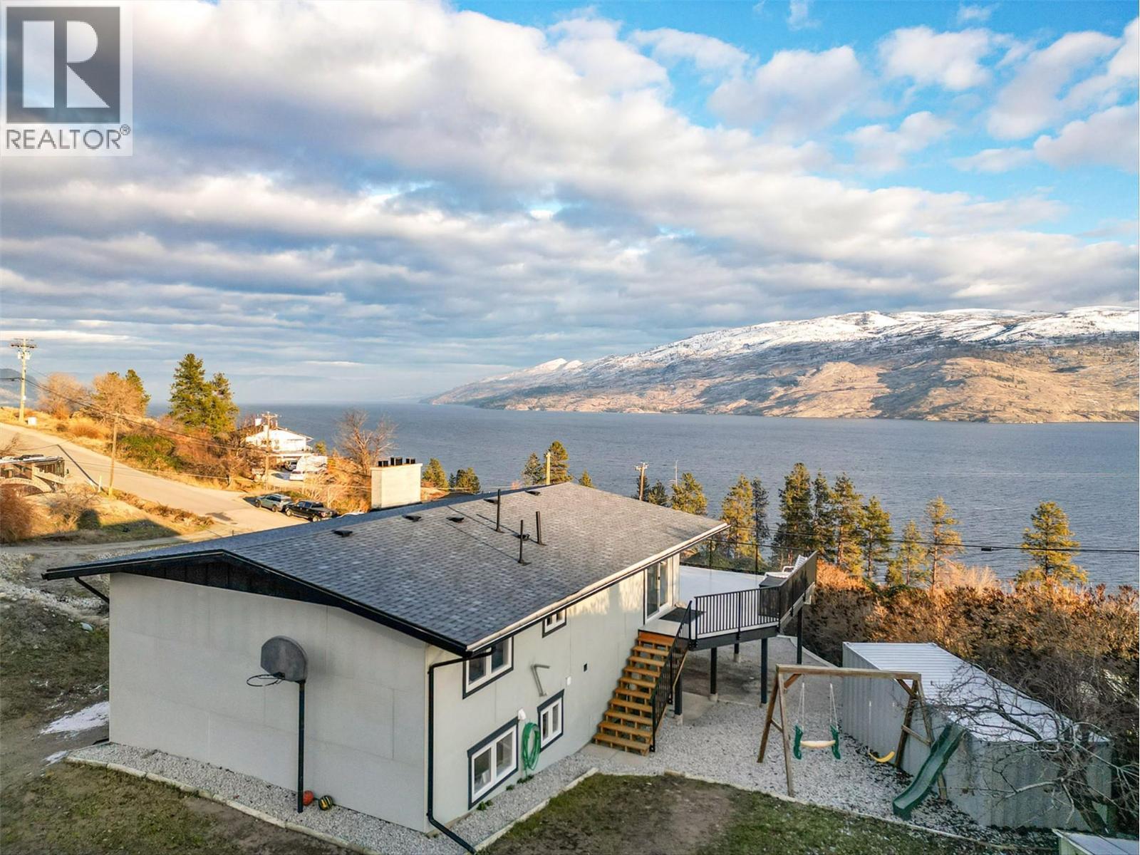 6178 Lipsett Avenue. Peachland, British Columbia