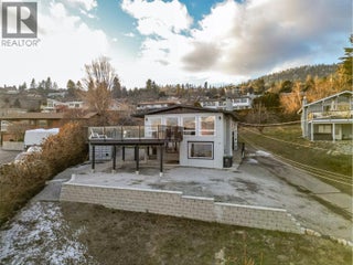 6178 Lipsett Avenue. Peachland, British Columbia