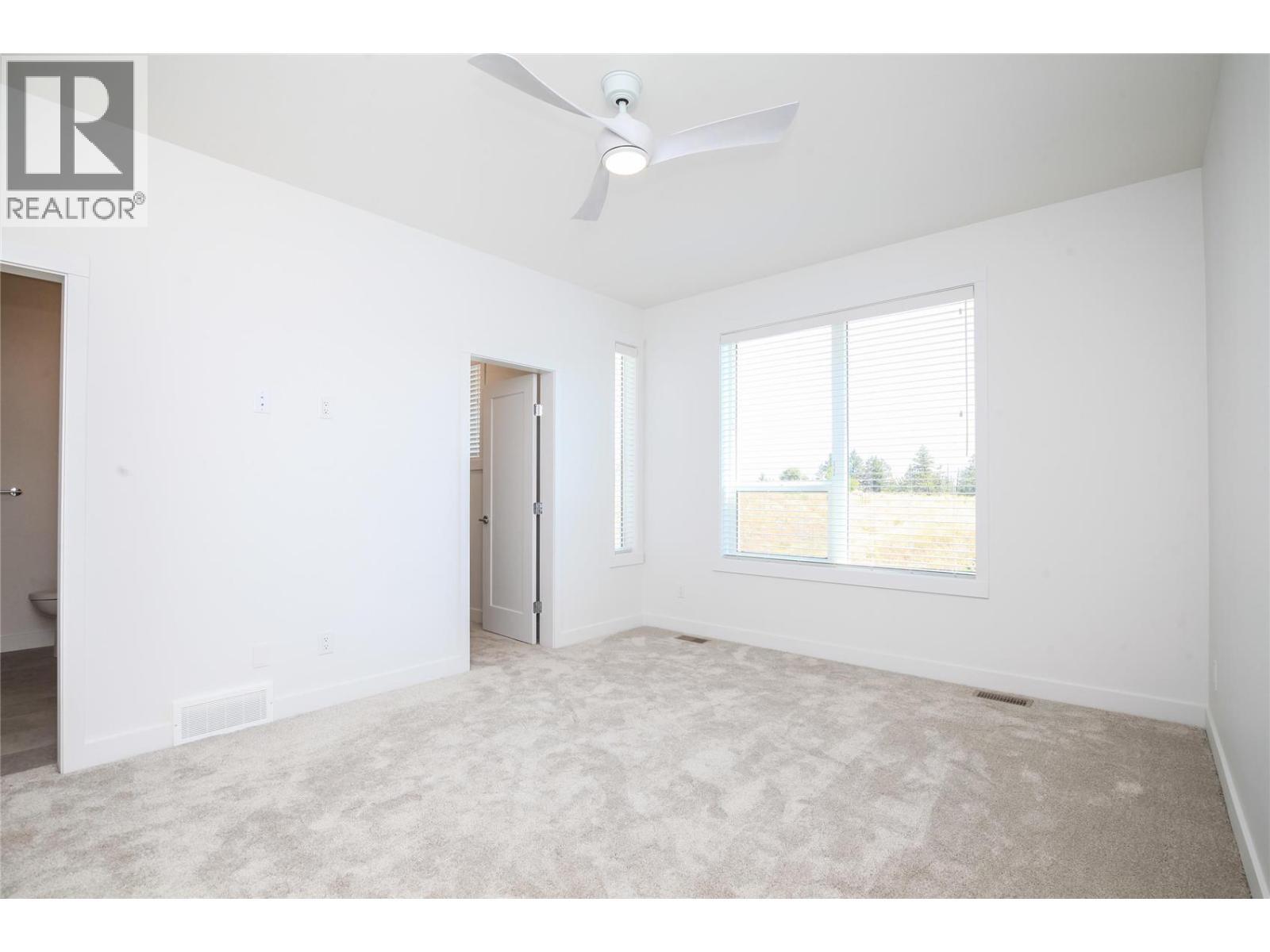 610 Academy Way Unit# 114. Kelowna, British Columbia